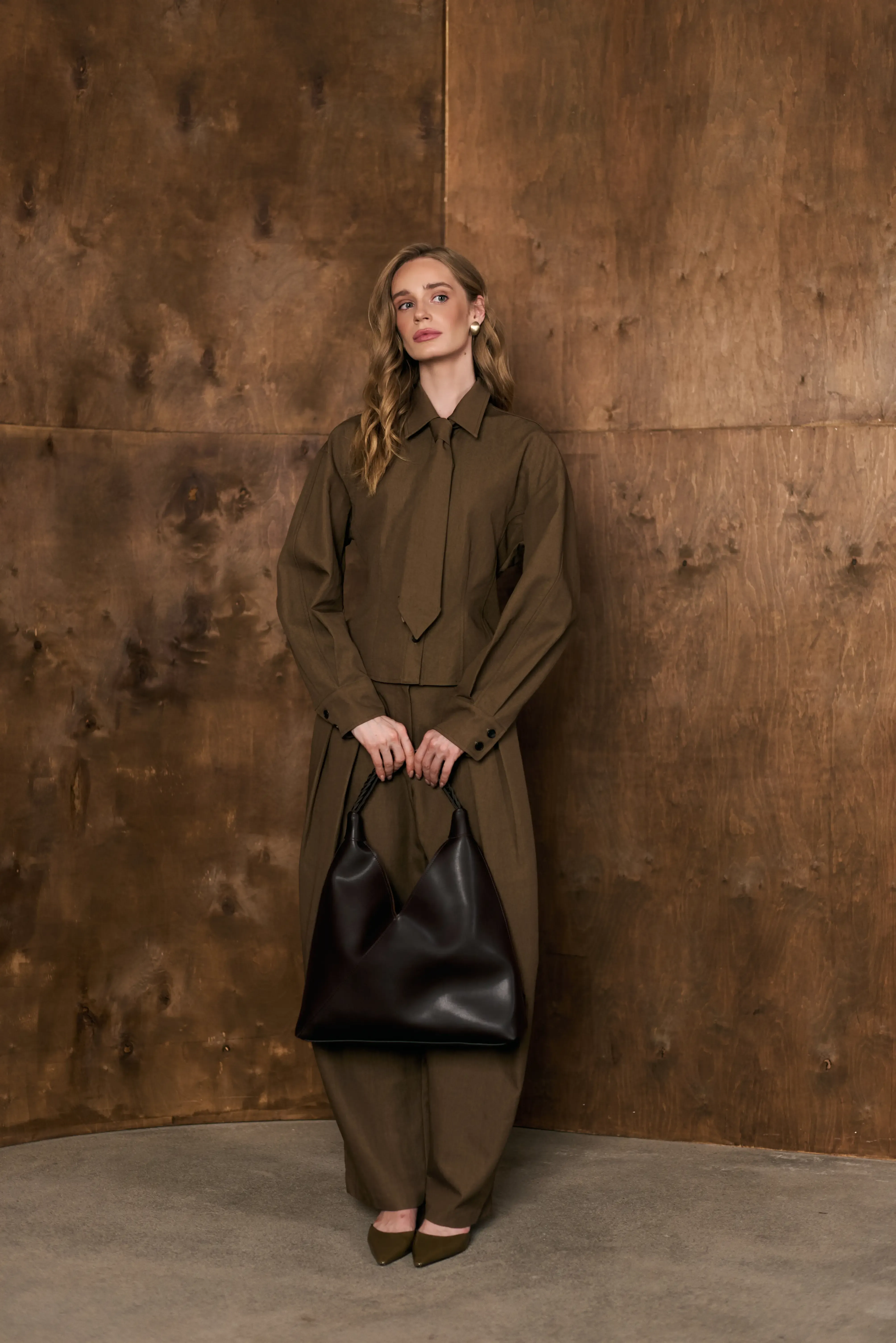 SHOPPER BIND BROWN